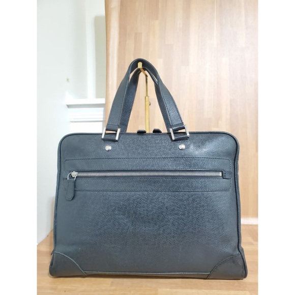 Authentic LOUIS vuitton Igor Briefcase Tiaga Leather Bag - Picture 1 of 13